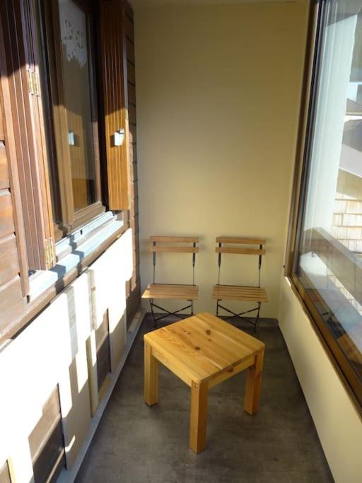 Appartement Au Coeur Du Village Avec Parking Prive Mijoux Bagian luar foto